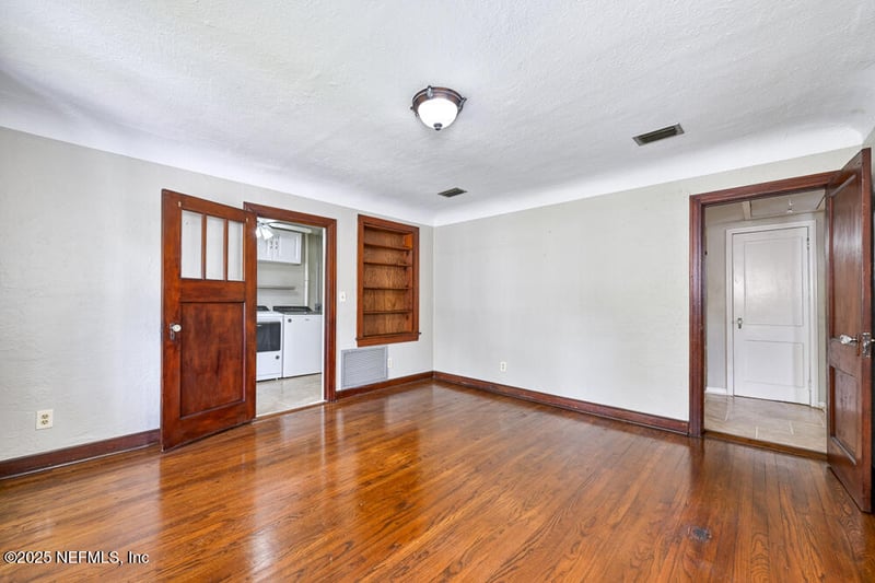 2754 Myra St, Jacksonville, FL 32205