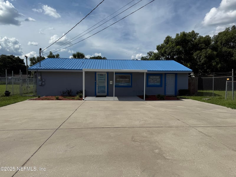 8249 103rd St, Jacksonville, FL 32210