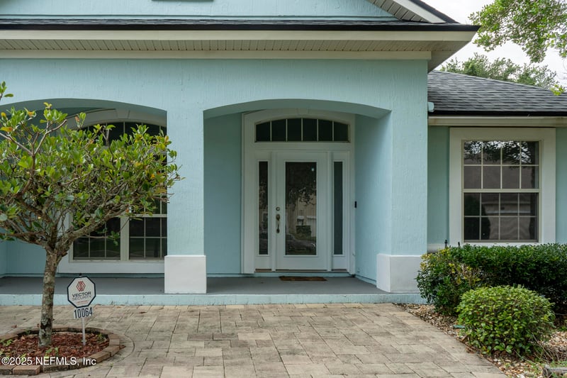 10064 Ecton Ln, Jacksonville, FL 32246