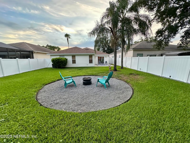 1691 Hawkins Cove Dr, Jacksonville, FL 32246