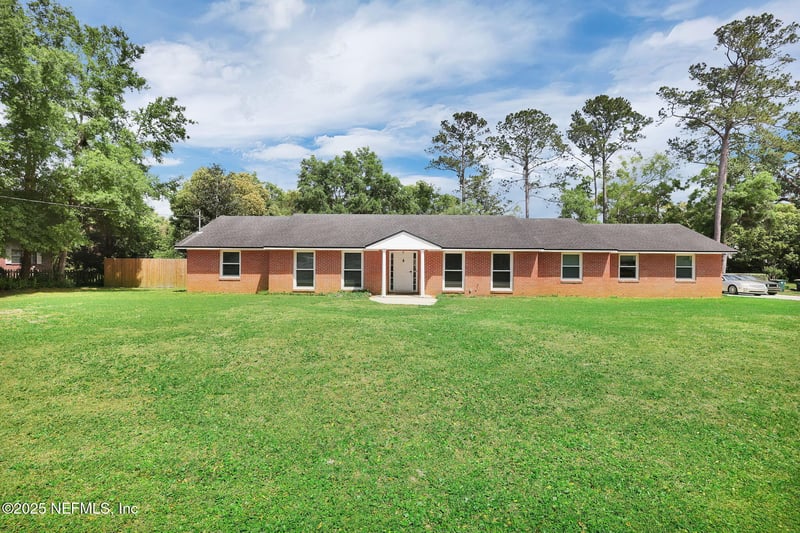 11707 Village Ln, Jacksonville, FL 32223