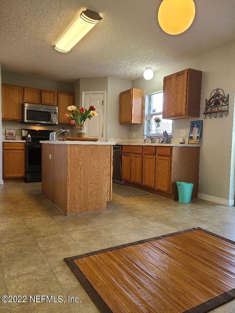 5547 Ashleigh Park Dr, Jacksonville, FL 32244