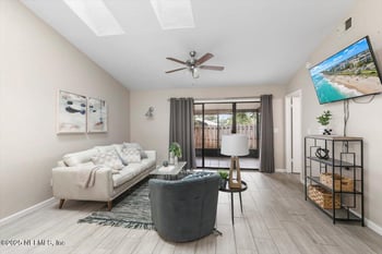 2324 Ironstone Dr, Jacksonville, FL 32246