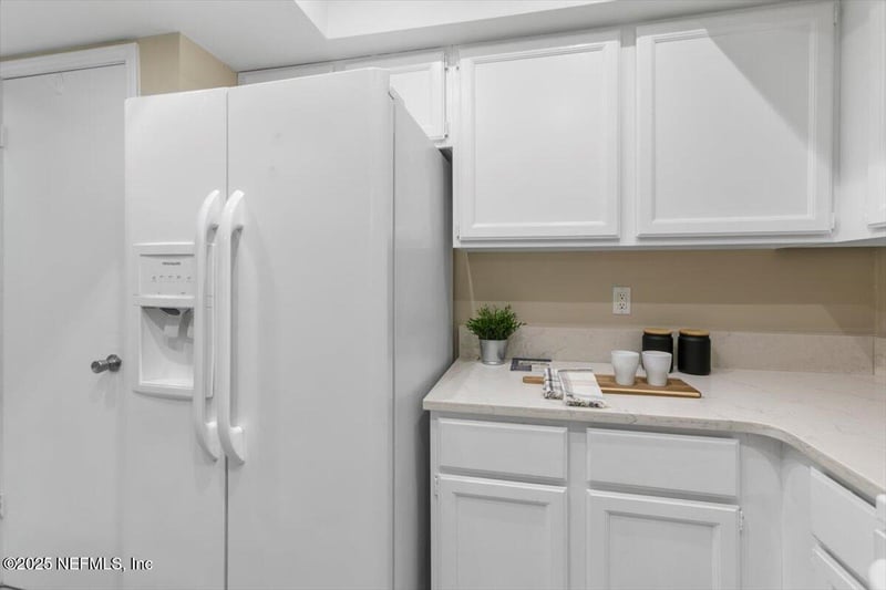 2324 Ironstone Dr, Jacksonville, FL 32246