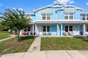 113 Oceangate Dr, Atlantic Beach, FL 32233