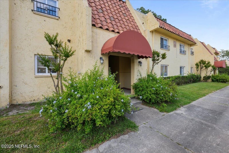 3875 Mission Dr #3, Jacksonville, FL 32217