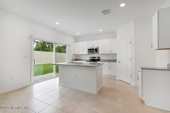 8495 Lilias Cir, Jacksonville, FL 32219