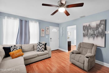 9069 Jefferson Ave, Jacksonville, FL 32208