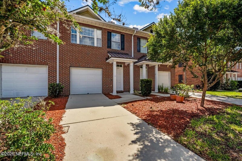 1515 Landau Rd, Jacksonville, FL 32225