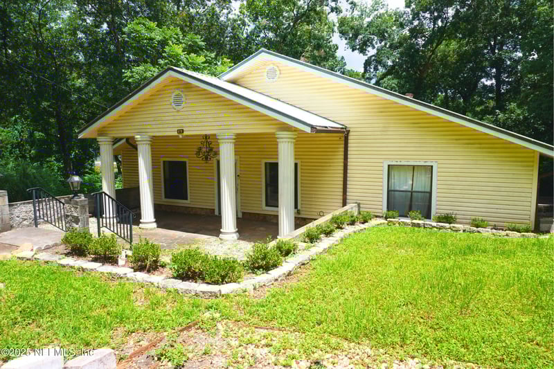 764 Hazelwood Ct, Green Cove Springs, FL 32043