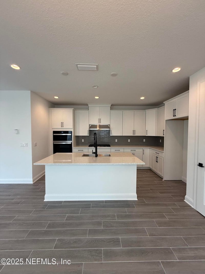 24 Mulberry Rd, Palm Coast, FL 32164