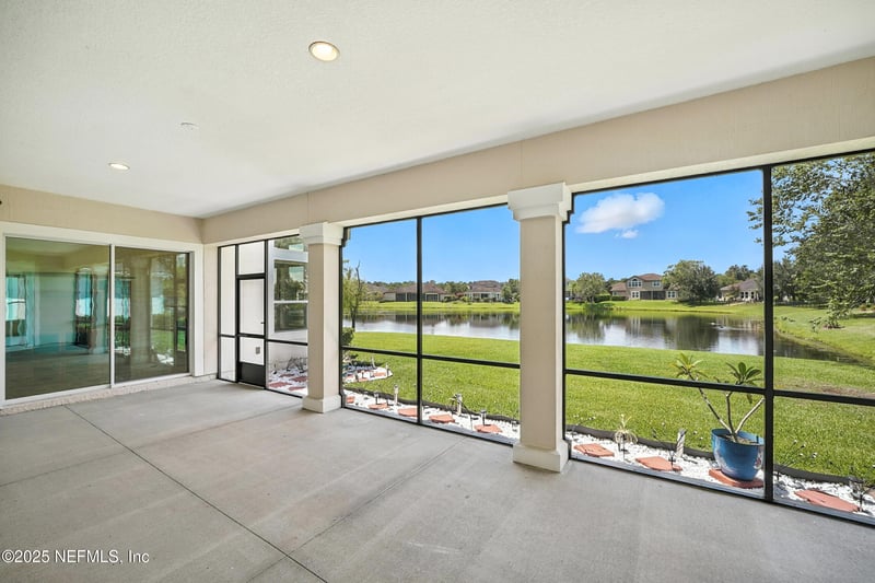 743 Dorchester Dr, St Johns, FL 32259