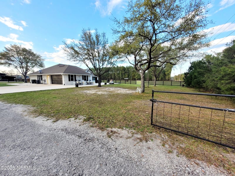 906 County Road 217, Jacksonville, FL 32234