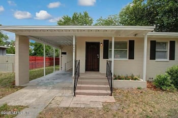 6805 Restlawn Dr, Jacksonville, FL 32208