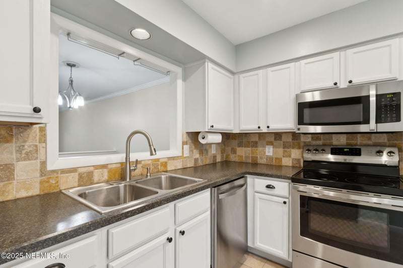 3216 Oak St #2, Jacksonville, FL 32205