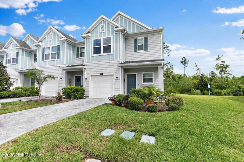 236 Boracay Cir, St Johns, FL 32259
