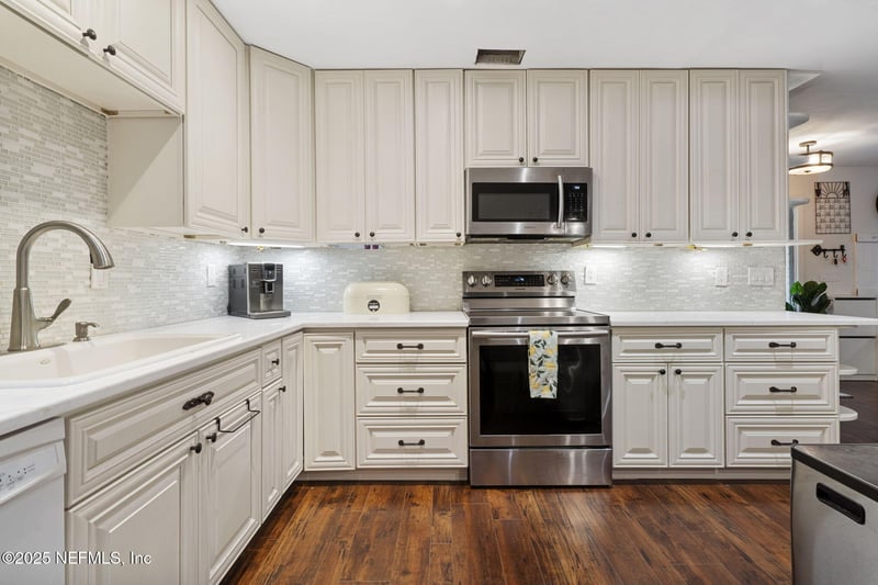 905 Alcala Dr, St Augustine, FL 32086