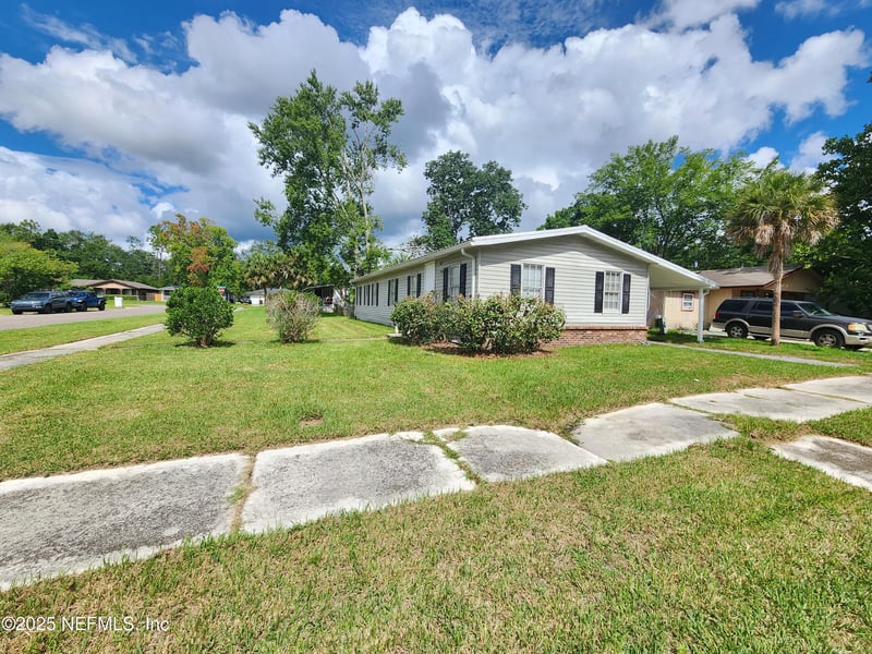 5827 Augo Ln, Jacksonville, FL 32244
