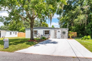 5645 Kimbrell Dr, Jacksonville, FL 32210