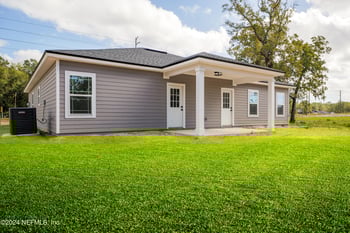 5545 Buzzie Ln, Middleburg, FL 32068