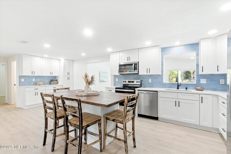 1420 Constitution Pl, Jacksonville Beach, FL 32250