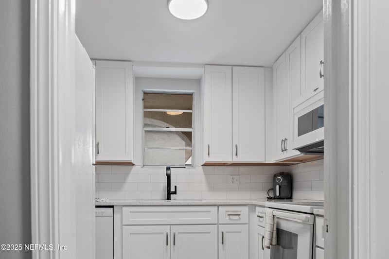 7341 El Ocho Rd #1, Jacksonville, FL 32216