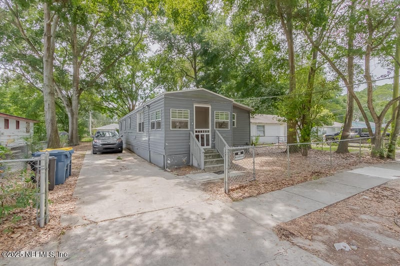 9042 7th Ave, Jacksonville, FL 32208