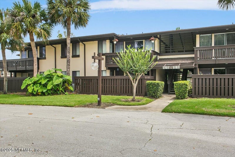 54 Club House Dr #107, Palm Coast, FL 32137