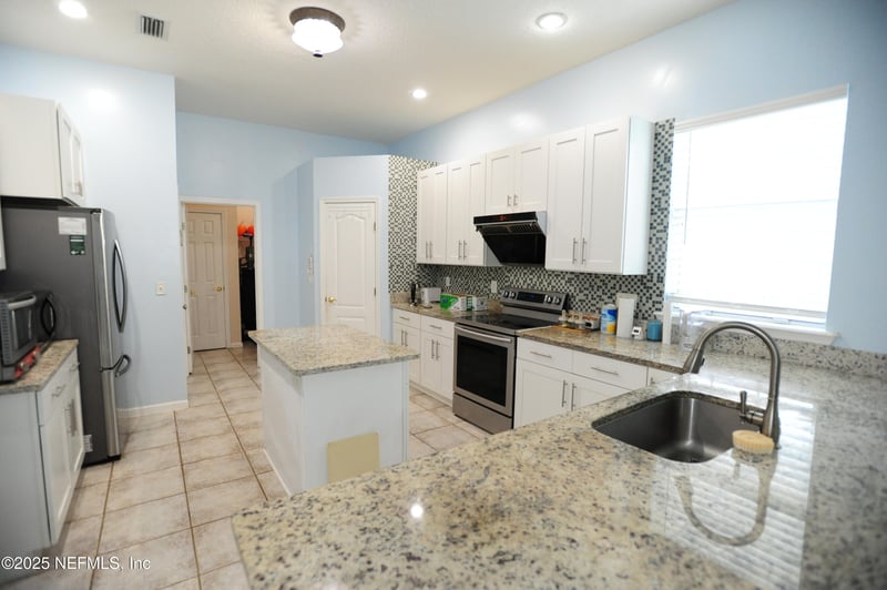 2299 Brook Dr, Fleming Island, FL 32003