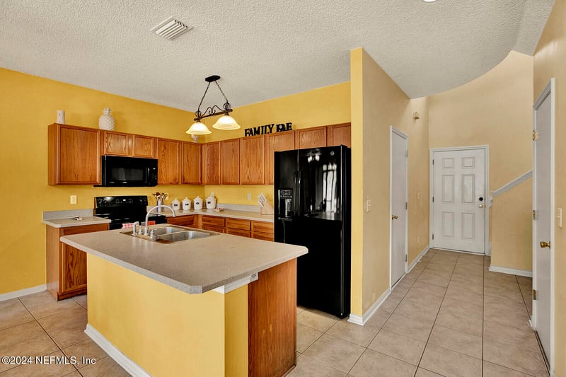 243 Beech Brook St, Jacksonville, FL 32259