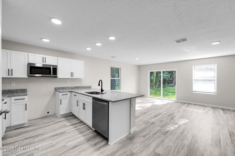 1128 Comanche St, Jacksonville, FL 32205