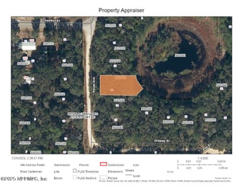 126 Pecan Ave, Interlachen, FL 32148