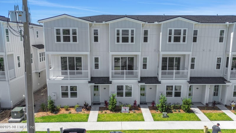 1058 2nd Ave, Jacksonville Beach, FL 32250