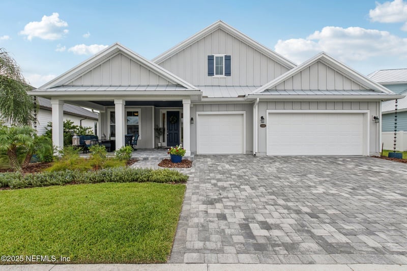 221 Marquesa Cir, St Johns, FL 32259