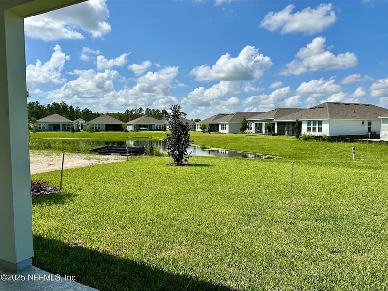 37 Armoyan Dr, Palm Coast, FL 32137