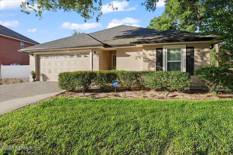 857 Pine Moss Rd, Jacksonville, FL 32218