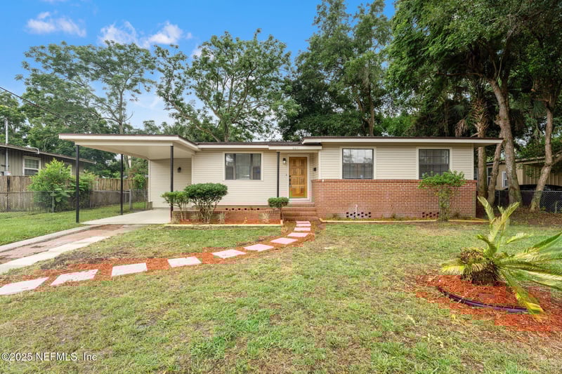 6014 Woodside Dr, Jacksonville, FL 32210