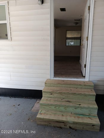 9607 Mcdaniel Dr, Jacksonville, FL 32210