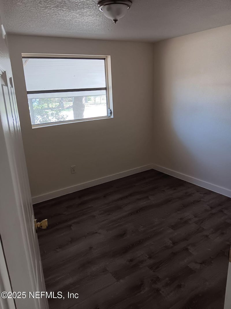 9607 Mcdaniel Dr, Jacksonville, FL 32210