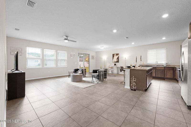 1474 Knudson Dr, Jacksonville, FL 32221