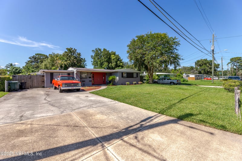 6542 Ovington Rd, Jacksonville, FL 32216