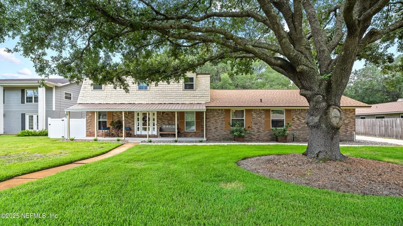 8444 Grayling Dr, Jacksonville, FL 32256