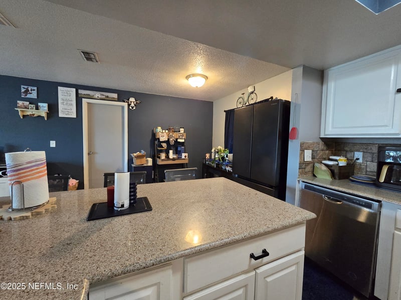 6051 Foxfire Ct, Jacksonville, FL 32244