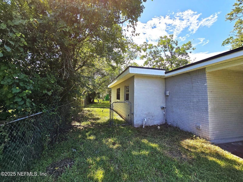 9614 Flechette Ave, Jacksonville, FL 32208