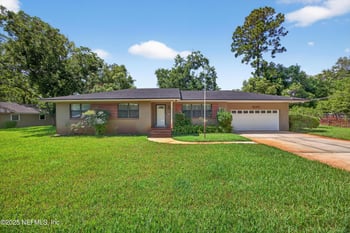 5060 Carmel Dr, Jacksonville, FL 32244