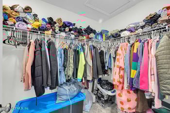 136 Peace River Rd, St Johns, FL 32259