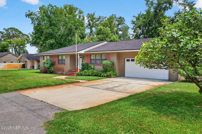 5060 Carmel Dr, Jacksonville, FL 32244