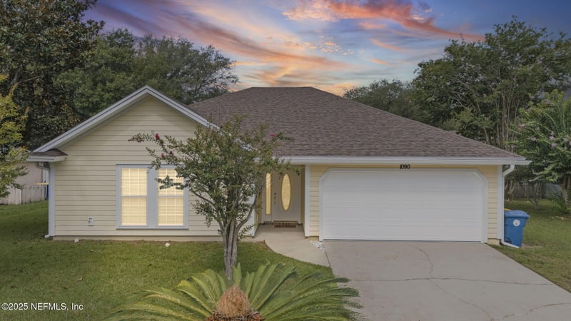 1090 Tolkien Ln, Jacksonville, FL 32225