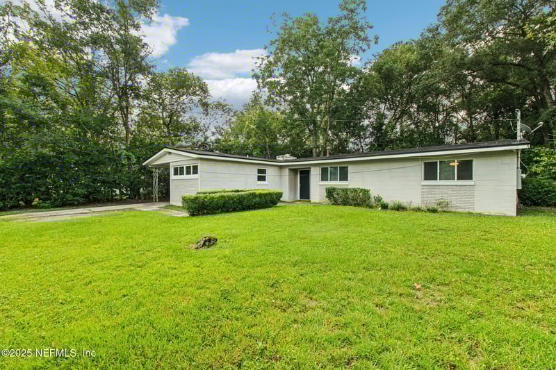 2211 Burpee Dr, Jacksonville, FL 32210