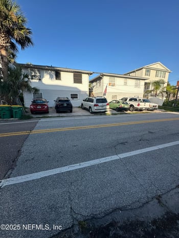 2223 2225 1st St #1 2 3 4, Jacksonville Beach, FL 32250